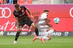 2.BL; FC Ingolstadt 04 - 1. FC Nürnberg - Zweikampf Dennis Eckert Ayensa (7, FCI) Valentini Enrico (22 , 1.FCN)