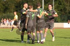 Bezirksliga - Saison 2025/26 - FC Fatih Ingolstadt - FC Gerolfing - Donat Bashota (Nr.24 - FC Gerolfing) mit dem 0:3 Führungstreffer - jubel  - Flaur Bashota (Nr.23 - FC Gerolfing) - Lukas Achhammer (Nr.9 - FC Gerolfing) - Foto: Meyer Jürgen