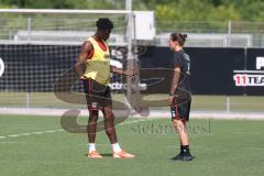 3. Liga - Saison 2024/25 - Trainingsauftakt- FC Ingolstadt 04 -  - Cheftrainerin Sabrina Wittmann (FCI) - Donald Nduka (Nr.27 - FCI) - Foto: Meyer Jürgen