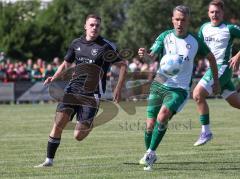 Relegation - Saison 2025/26 - SV Karlskron - FC Geisenfeld - Stefan Hoffmann grün Geisenfeld - Fabian Graf schwarz Karlskron - Foto: Meyer Jürgen