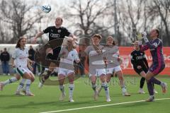 2. Bundesliga Frauen - Saison 2023/24 - FC Ingolstadt 04 Frauen - Borussia Mönchen Gladbach - Nina Penzkofer (Nr.29 - FCI) - Palmen Luisa Torwart Gladbach - Foto: Meyer Jürgen