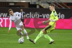 3. Liga - SC Verl - FC Ingolstadt 04 - Dennis Eckert Ayensa (7, FCI) Torwart Brüseke Robin (32 Verl)