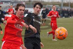 A-Junioren - Bundesliga Süd Fc Ingolstadt 04 - SC Freiburg -  Causevic Benjamin (Nr.10 - FC Ingolstadt A-Jugend)  - Schopper David schwarz Freiburg - Foto: Meyer Jürgen