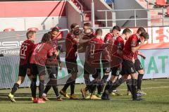 3. Liga - FC Ingolstadt 04 - 1. FC Kaiserslautern - Caniggia Ginola Elva (14, FCI) passt zu Justin Butler (31, FCI) und der trifft zum 1:0 Siegtreffer Tor, Jubel Ilmari Niskanen (22, FCI) Marc Stendera (10, FCI) Björn Paulsen (4, FCI) Tobias Schröck (21, 