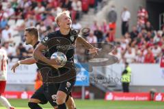 3. Liga; Rot-Weiss Essen - FC Ingolstadt 04; Anschlusstreffer 2:1 Tor Jubel Treffer Tobias Bech (11, FCI) mit Pascal Testroet (37, FCI)