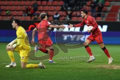 3. Liga; FC Ingolstadt 04 - FC Viktoria Köln; Anschluß Tor Jubel Treffer 1:2 Yann Sturm (7, FCI) Torwart Schulz Arne (27 VK) Fredrik Carlsen (8, FCI)