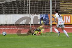 2. Fußball-Liga - Frauen - Saison 2023/2024 - Freundschaftsspiel - FC Ingolstadt 04 - SCR Altach - Franziska Meier Torwart FCI - Nadia Bendhim weiss Altach - Foto: Meyer Jürgen