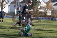 Landesliga - Saison 2025/26 - SV Manching - TSV Schwabmünchen - Rainer Meisinger (Nr.8 - SV Manching) - Schmid Manuel schwarz Schwabmünchen - Foto: Meyer Jürgen
