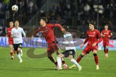 3. Liga; SSV Ulm - FC Ingolstadt 04; Zweikampf Kampf um den Ball Julian Kügel (29, FCI) Meier Jonathan (19 Ulm) Dennis Kaygin (10, FCI)