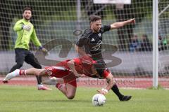 Kreisliga - Saison 2025/26- TSV Ingolstadt Nord - Türk SV Ingolstadt - Umut Yürükal rot Türkisch - Hakan Tural schwarz Ing Nord - Foto: Meyer Jürgen