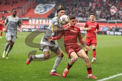 3. Liga; FC Ingolstadt 04 - Alemannia Aachen; Zweikampf Kampf um den Ball Emre Gül (5, FCI) da Silva Kiala Joel (37 AA)