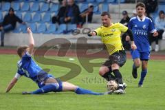 Kreisliga - Saison 2022/2023 - TSV Oberhaunstadt - FC Hitzhofen - Emin Ismaili gelb Hitzhofen - Simon Bellinghausen blau Oberh.stadt - Foto: Meyer Jürgen