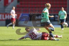 2. Bundesliga Frauen - Saison 2025/26 - FC Ingolstadt 04 Frauen - SC Sand - Nina Penzkofer (Nr.29 - FC Ingolstadt Frauen I) - Fischer Milena grün SC Sand  - Foto: Meyer Jürgen