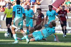 3. Liga; FC Ingolstadt 04 - TSV 1860 München; Zweikampf Kampf um den Ball Moritz Seiffert (23, FCI) Verlaat Jesper (4 TSV) Kwadwo Leroy (21 TSV)