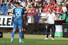 2.BL; Hannover 96 - FC Ingolstadt 04; Cheftrainer Rüdiger Rehm (FCI) bekommt die gelbe Karte