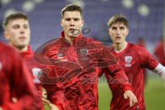 3. Liga; Erzgebirge Aue - FC Ingolstadt 04; Jonas Scholz (15, FCI) vor dem Spiel