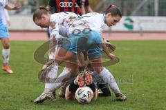 *** 2. Bundesliga Frauen - Saison 2025/26 - FC Ingolstadt 04 Frauen - VFL Bochum - Paula Vidovic (Nr.11 - FC Ingolstadt Frauen I) - Haase Antonia blau Bochum - Joester Emely blau Bochum mitte - Foto: Meyer Jürgen