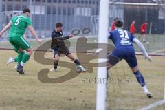 Bezirksliga - Saison 2024/25- TSV Gaimersheim - VFB Eichstätt II - Marcus Keilwerth (Nr.13 - TSV Gaimersheim) - Raphael Kundinger grün Eichstätt - Marlon Roth Torwart Eichstätt - Foto: Meyer Jürgen