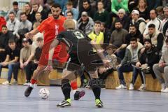 Lotto - Hallen - Bayerncup -  Saison 2022/2023 - FC Fatih Ingolstadt - SV Manching - Halbfinale -  Reiner Meisinger schwarz Manching - Akif Abasikeles #11 rot Fatih - Foto: Meyer Jürgen