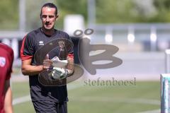 3. Liga; FC Ingolstadt 04 - Trainingsauftakt, erstes Training nach der Sommerpause; Torwart-Trainer Arvid Schenk  (FCI) Neuzugang