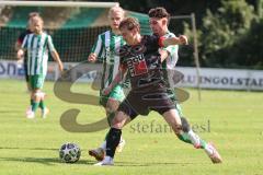 Landesliga - Saison 2025/26 - SV Manching - FC Sonthofen - Leon Peric (Nr.20 - SV Manching) - Notz Markus schwarz Sonthofen - Foto: Meyer Jürgen