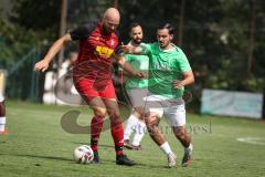 Kreisliga- Saison Saison 2026/27 -  Faruk Ereta grün Fatih - Mathias Habricht rot Kasing - Foto: Meyer Jürgen