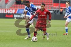 3. Liga - Saison 2025/26 - FC Ingolstadt 04 - Energie Cottbus - Emilio Kehrer (Nr.44 - FCI) - King Manu (Nr.2 - FC Energie Cottbus) - Foto: Meyer Jürgen