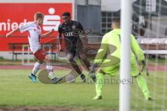 Relegation 2 - U17 - SSV Jahn Regensburg - FC Ingolstadt 04 - Michael Udebuluzor (25 FCI) Angriff Torwart Milan Herczig (1 SSV)