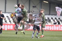 3. Liga; SC Verl - FC Ingolstadt 04; Zweikampf Kampf um den Ball Sebastian Grönning (11, FCI) Benger Marcel (23 Verl) Max Plath (14 FCI) Otto Yari (28 Verl)