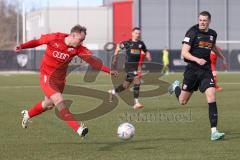 Bayernliga Nord - Saison 2023/24 - FC Ingolstadt 04 II - SpVgg Hankofen-Hailing - Fabio Riedl rot Ing - Schneider David schwarz Hankofen - XXXXX - Foto: Meyer Jürgen