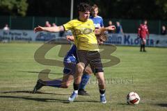 A-Klasse -  Saison 2026/27 - TSV Pförring - FC Wackerstein/Dünzing - Lukas Lechner gelb Wackerstein/Dünzing - Elias Heiß blau Pförring - Foto: Meyer Jürgen