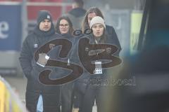 3. Liga; SSV Jahn Regensburg - FC Ingolstadt 04; Sicherheitsbeauftragter FCI Josef Hanko und Fanbeauftragte FCI Franziska Maier