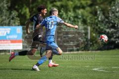 Kreisliga - Saison 2026/27 - SV Hundszell - SV Menning - Manuel Wittmann blau Hundszell - Raphael Lex schwarz Menning - Foto: Meyer Jürgen