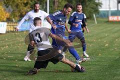 2023_10_28 - Kreisklasse - Saison 2023/24 - FC GW Ingolstadt - FC Arnsberg - Krenar Emini weis GW Ing - Mathias Eisinger blau Arnsberg - Foto: Meyer Jürgen