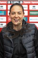 3. Liga; FC Ingolstadt 04 - SV Waldhof Mannheim; vor dem Spiel Cheftrainerin Sabrina Wittmann (FCI)