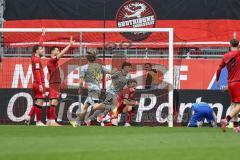 3. Liga; FC Ingolstadt 04 - Alemannia Aachen; Tor Jubel Treffer 0:1 Ademi Faton (36 AA) Torwart Kai Eisele (25, FCI) am Boden