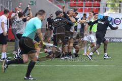 3. Liga; FC Ingolstadt 04 - SV Elversberg; Elversberg gewinnt 1:2 und wird Drittligameister, Jubel Aufstieg Zweite Liga Cheftrainer Steffen Horst (SVE)