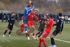 A-Junioren - Bundesliga Süd Fc Ingolstadt 04 - SC Freiburg -  Lechner  Luca (Nr.25 - FC Ingolstadt A-Jugend) - Jantunen Jaaso Torwart Freiburg - Foto: Meyer Jürgen