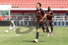 3. Liga; FC Ingolstadt 04 - Würzburger Kickers; Tor Jubel Treffer 2:1 Davide Sekulovic (33, FCI) Obed Ugondu (17, FCI) Torwart Hipper Johann (1 WKI)