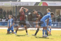 Toto-Pokal; FV Illertissen - FC Ingolstadt 04; Torchance verpasst Ryan Malone (16, FCI) Lukas Fröde (34, FCI) hängende Köpfe Omore Liam (3 FVI) Kopf Alexander (5 FVI)