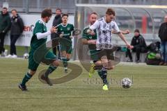 Audi Schanzer Amateur Cup 2022 -  Halbfinale 1 - SV Denkendorf - TSV Hohenwart - Leon Sedlmair weiss Hohenwart - Andreas Lochner grün rechts Denkendorf - Foto: Jürgen Meyer