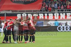 3.Liga - Saison 2022/2023 - FC Ingolstadt 04 -  SV Meppen - Die Mannschaft bildet einen Kreis vor dem Spiel - Foto: Meyer Jürgen