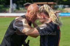 2. Frauen-Bundesliga - Saison 2021/2022 - FC Ingolstadt 04 - TSG 1899 Hoffenheim - Ebert Lisa (#10 FCI) - Thorsten Splieth Co-Trainer (FCI) - Foto: Meyer Jürgen