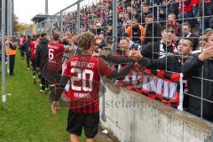 3.Liga - Saison 2022/2023 - TSV 1860 München - FC Ingolstadt 04 -  Das Spiel ist aus - Jubel  - Die Mannschaft bedankt sich bei den Fans -Tanzen - Foto: Meyer Jürgen