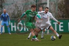 Bezirksliga - Saison 2025/26 - FC Gerolfing - DJK München - David Wendrich (Nr.14 - FC Gerolfing) - Adam Puta weiss München - Foto: Meyer Jürgen