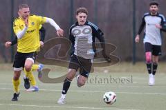 Freundschaftsspiel - Saison 2025/26 - TSV Ober./Unterhaunstadt -  TSV Neustadt  - Fabio Udella grau Oberh.stadt - Muris Avdic gelb Neustadt - Foto: Meyer Jürgen