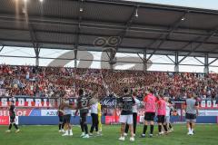 3. Liga; FC Ingolstadt 04 - TSV 1860 München; Sieg Jubel Freude Spieler bedanken sich bei den Fans