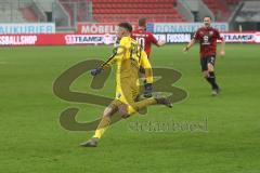 3. Fußball-Liga - Saison 2020/2021 - FC Ingolstadt 04 - FC Viktoria Köln - Der 1:1 Ausgleichstreffer durch Torwart Fabijan Buntic (#24,FCI)  - jubel  - Foto: Meyer Jürgen