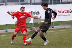 A-Junioren - Bundesliga Süd Fc Ingolstadt 04 - SC Freiburg -  Brunner Felix (Nr.19 - FC Ingolstadt A-Jugend) - Schopper David schwarz Freiburg - Foto: Meyer Jürgen