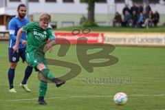 Bezirksliga - Saison 2022/2023 - SV Manching  - SVN München - Rainer Meisinger (Nr.8 - SV Manching) - Tokdemir Kerem blau München - Foto: Meyer Jürgen